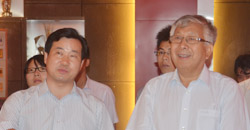 2012年6月25号，水泥协会会长雷前治会长一行在科行集团环保展示厅参观